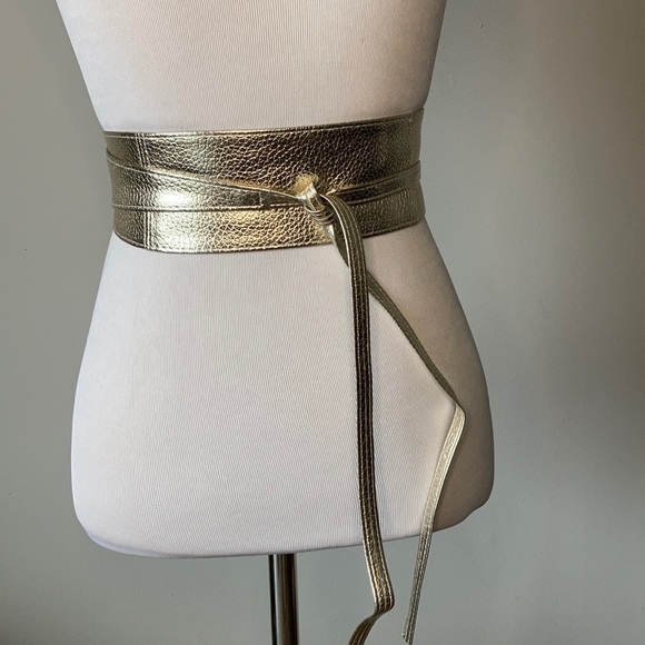 NWT Gold Vegan Leather Obi Wrap Belt One Size Ladies - Picture 6 of 7